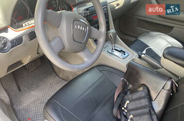 Седан Audi A4 2005 в 