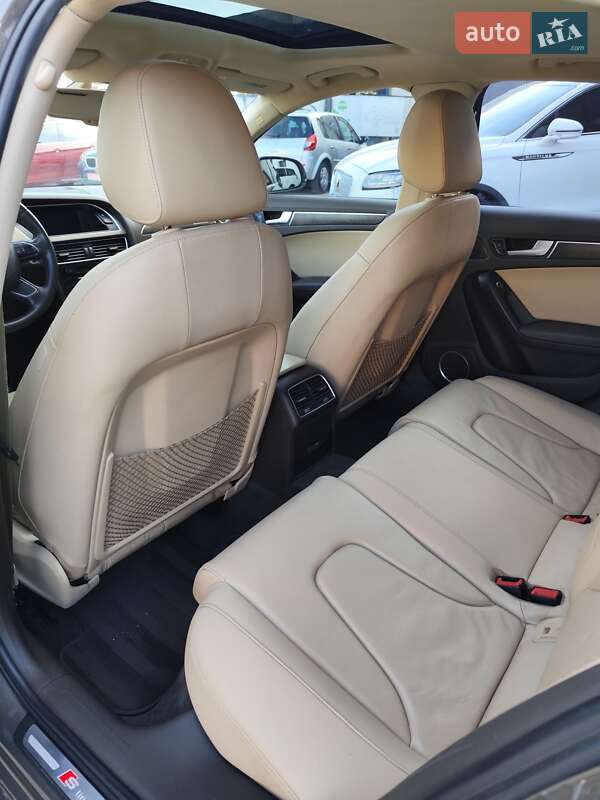 Седан Audi A4 2014 в Чернигове