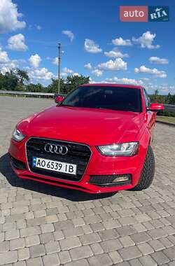 Седан Audi A4 2013 в Мукачево