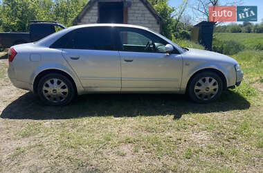 Седан Audi A4 2001 в 
