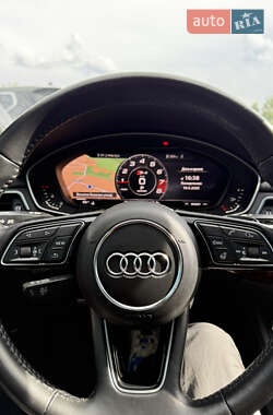 Седан Audi A4 2019 в 