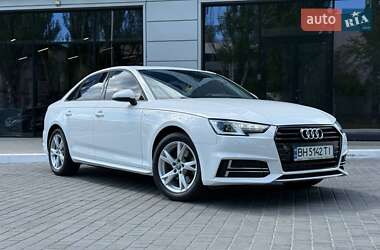 Седан Audi A4 2017 в 