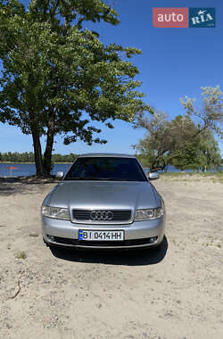 Седан Audi A4 2000 в 