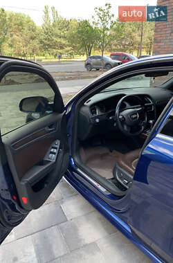 Седан Audi A4 2014 в 