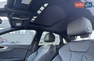 Седан Audi A4 2023 в 
