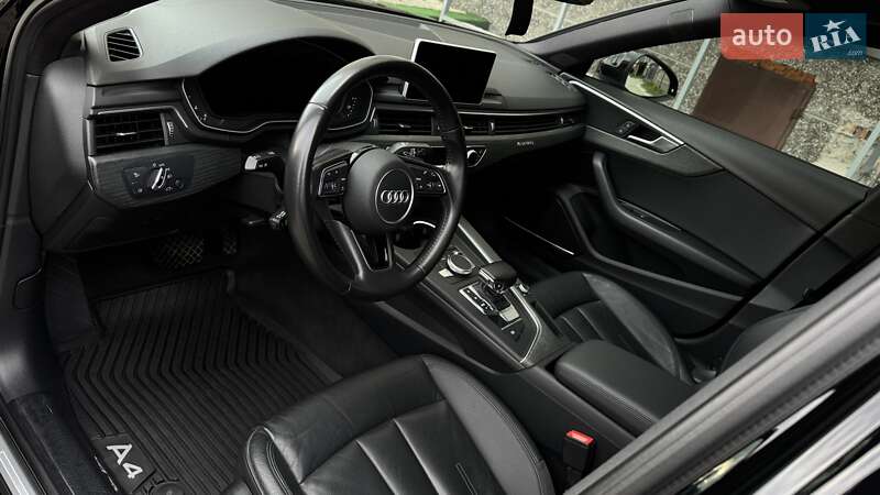 Седан Audi A4 2016 в Ивано-Франковске