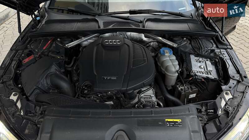 Седан Audi A4 2016 в Ивано-Франковске