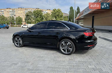 Седан Audi A4 2017 в 