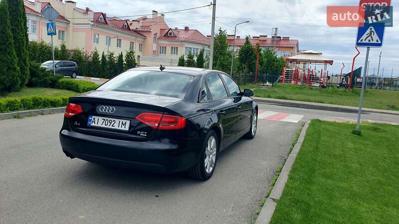 Седан Audi A4 2010 в Киеве