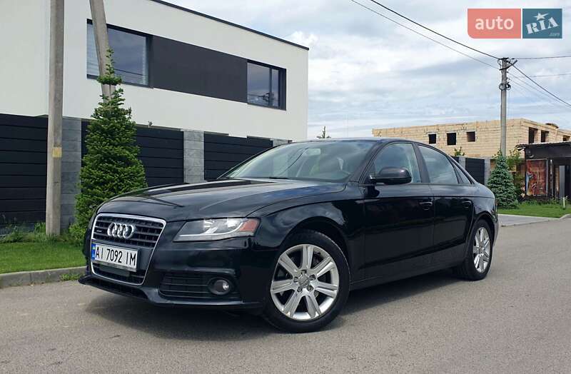 Седан Audi A4 2010 в Киеве
