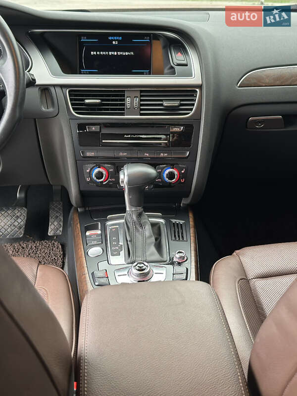 Седан Audi A4 2014 в Киеве