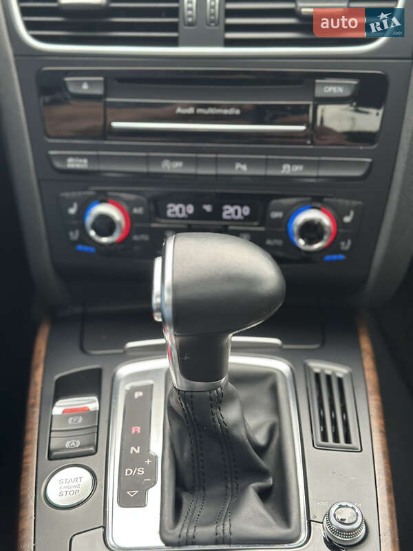Седан Audi A4 2014 в Киеве