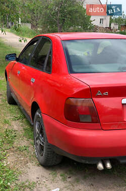 Седан Audi A4 1996 в 