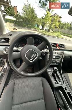 Седан Audi A4 2005 в 