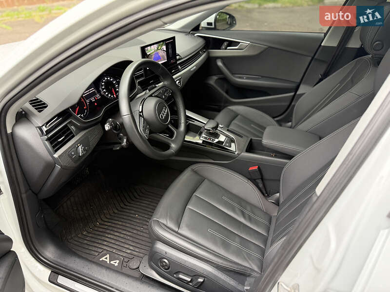 Седан Audi A4 2020 в Києві