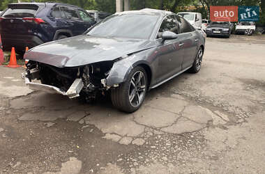 Седан Audi A4 2017 в Киеве