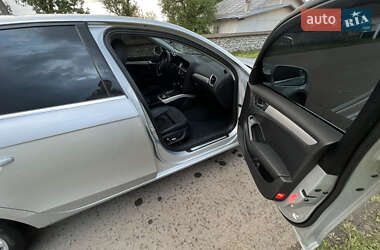 Седан Audi A4 2013 в 