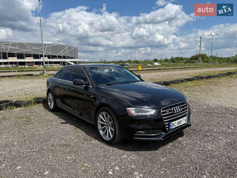 Audi A4 2014