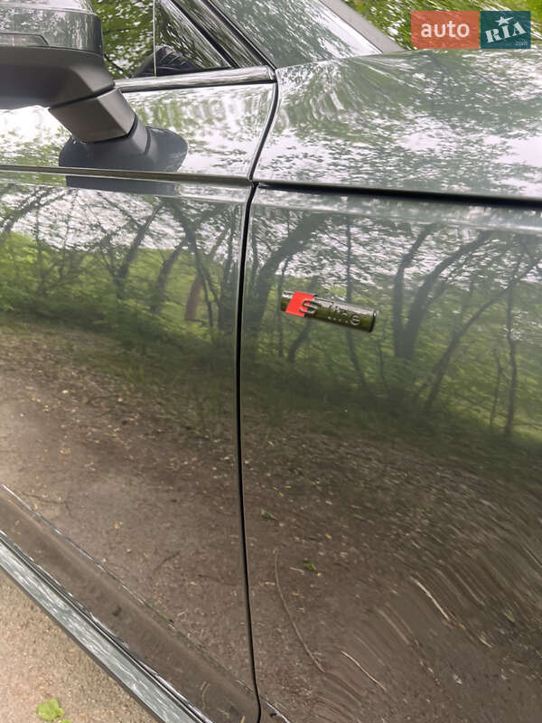 Седан Audi A4 2019 в Днепре