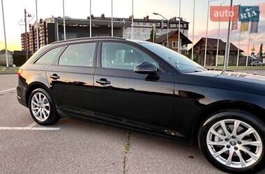 Универсал Audi A4 2019 в 