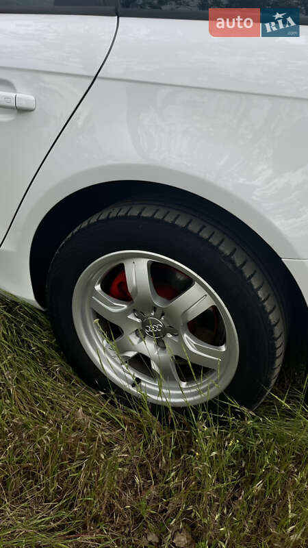 Универсал Audi A4 2009 в Веселинове