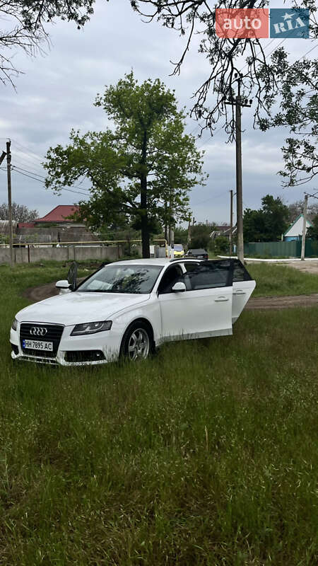 Универсал Audi A4 2009 в Веселинове