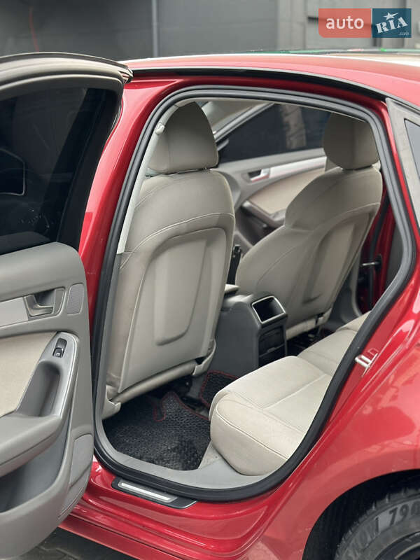 Седан Audi A4 2009 в Черновцах
