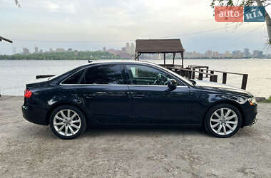 Седан Audi A4 2013 в 