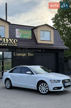 Седан Audi A4 2012 в 