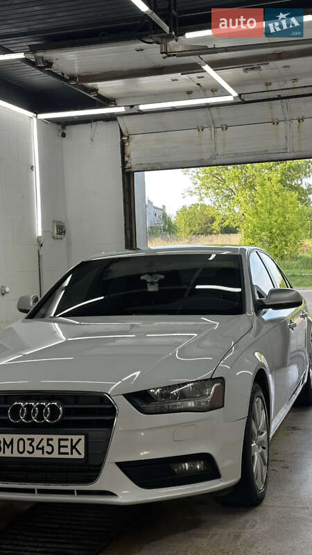 Седан Audi A4 2012 в Сумах