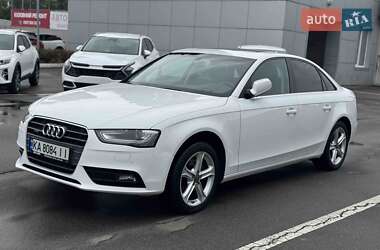 Седан Audi A4 2012 в Киеве