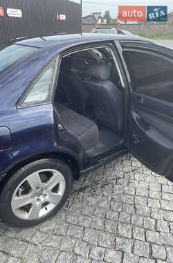 Седан Audi A4 1997 в 
