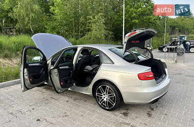 Седан Audi A4 2012 в Львове