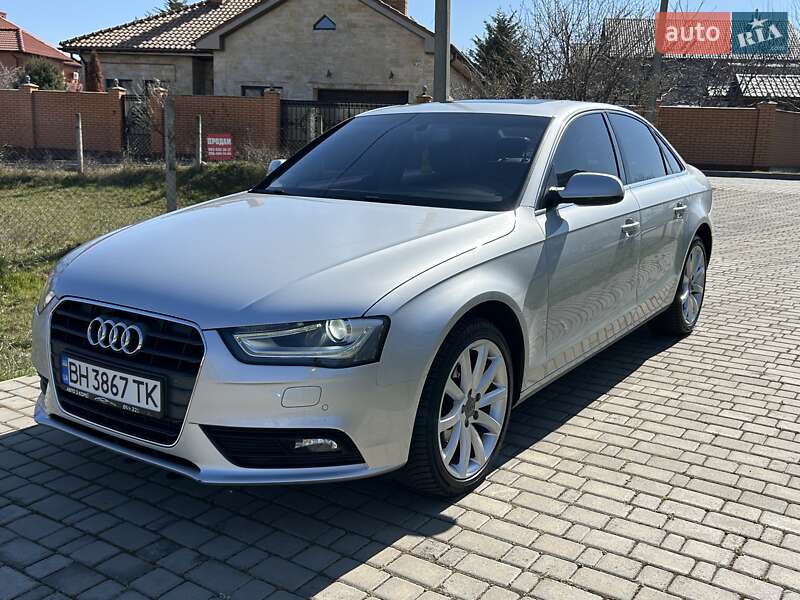 Audi A4 2014