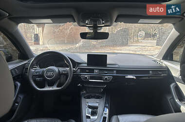 Седан Audi A4 2019 в 
