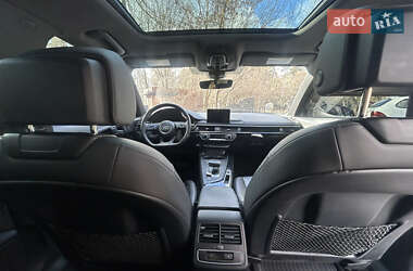 Седан Audi A4 2019 в 