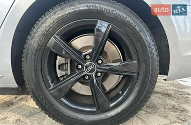 Седан Audi A4 2019 в 