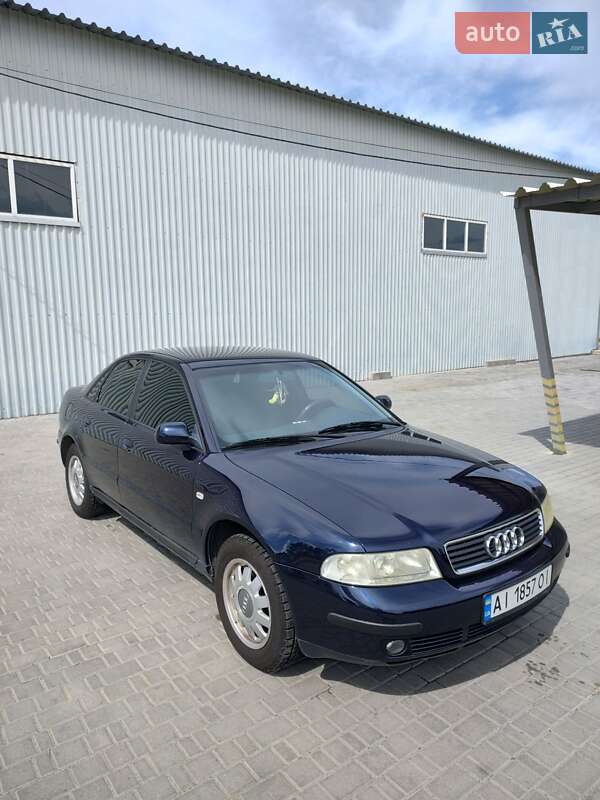 Седан Audi A4 1999 в Білій Церкві