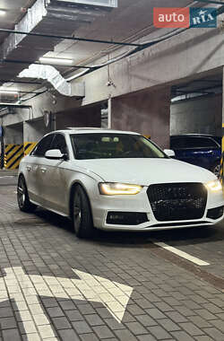 Седан Audi A4 2014 в 