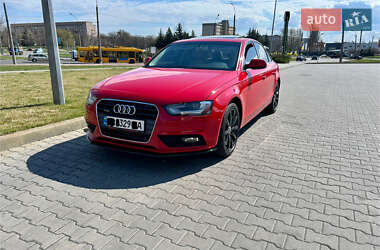 Седан Audi A4 2013 в 