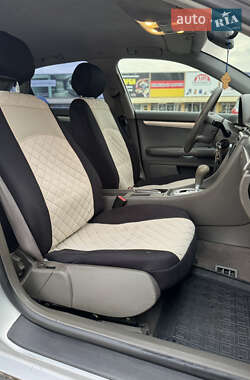 Седан Audi A4 2001 в 