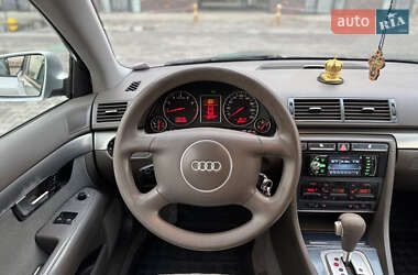 Седан Audi A4 2001 в 