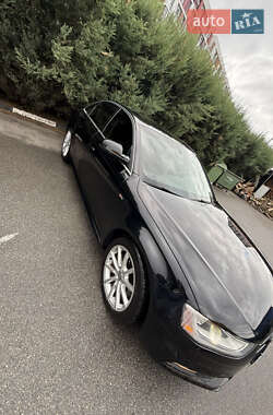 Седан Audi A4 2015 в 