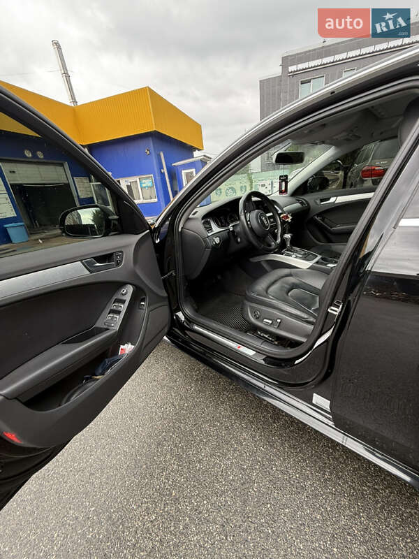 Седан Audi A4 2015 в Киеве