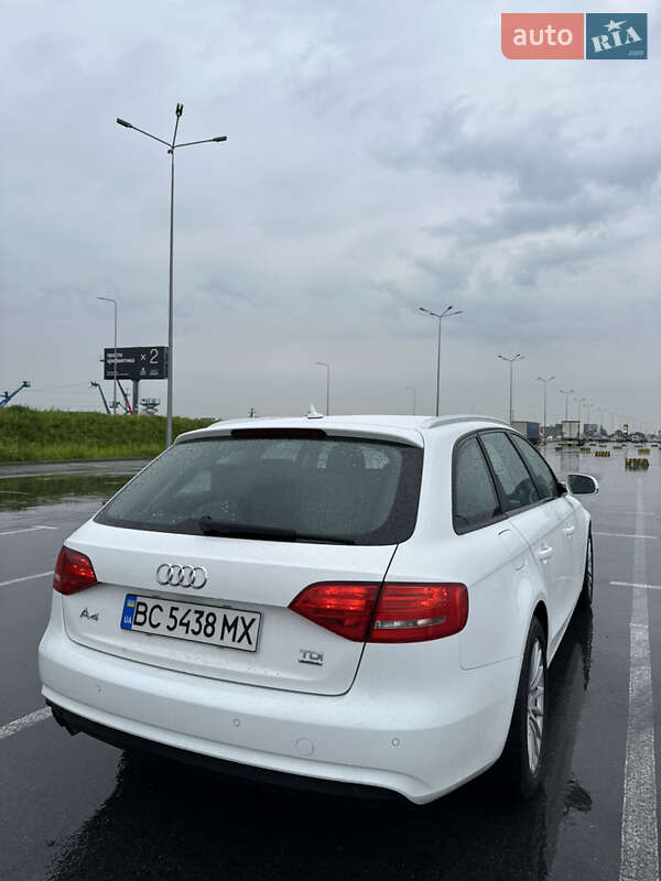 Универсал Audi A4 2014 в Львове