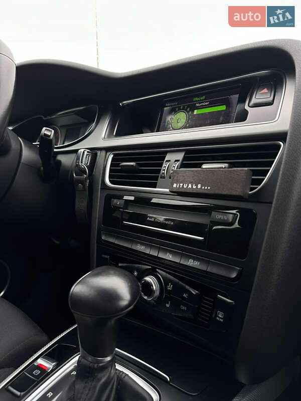 Универсал Audi A4 2014 в Львове