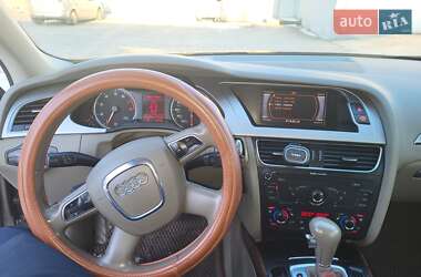 Седан Audi A4 2010 в 