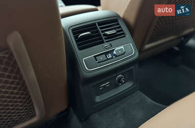 Седан Audi A4 2020 в 