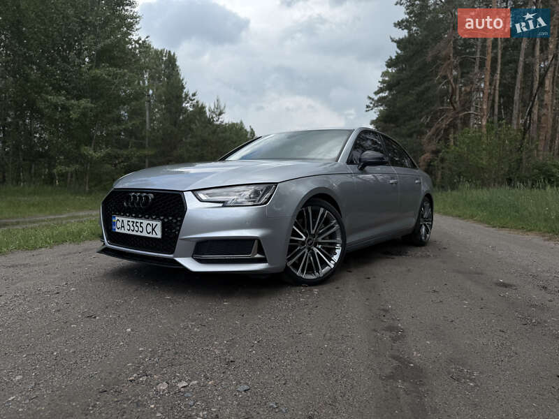 Седан Audi A4 2017 в 