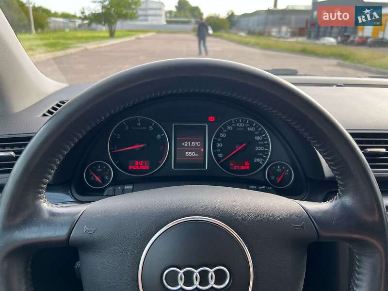 Седан Audi A4 2001 в Черкассах